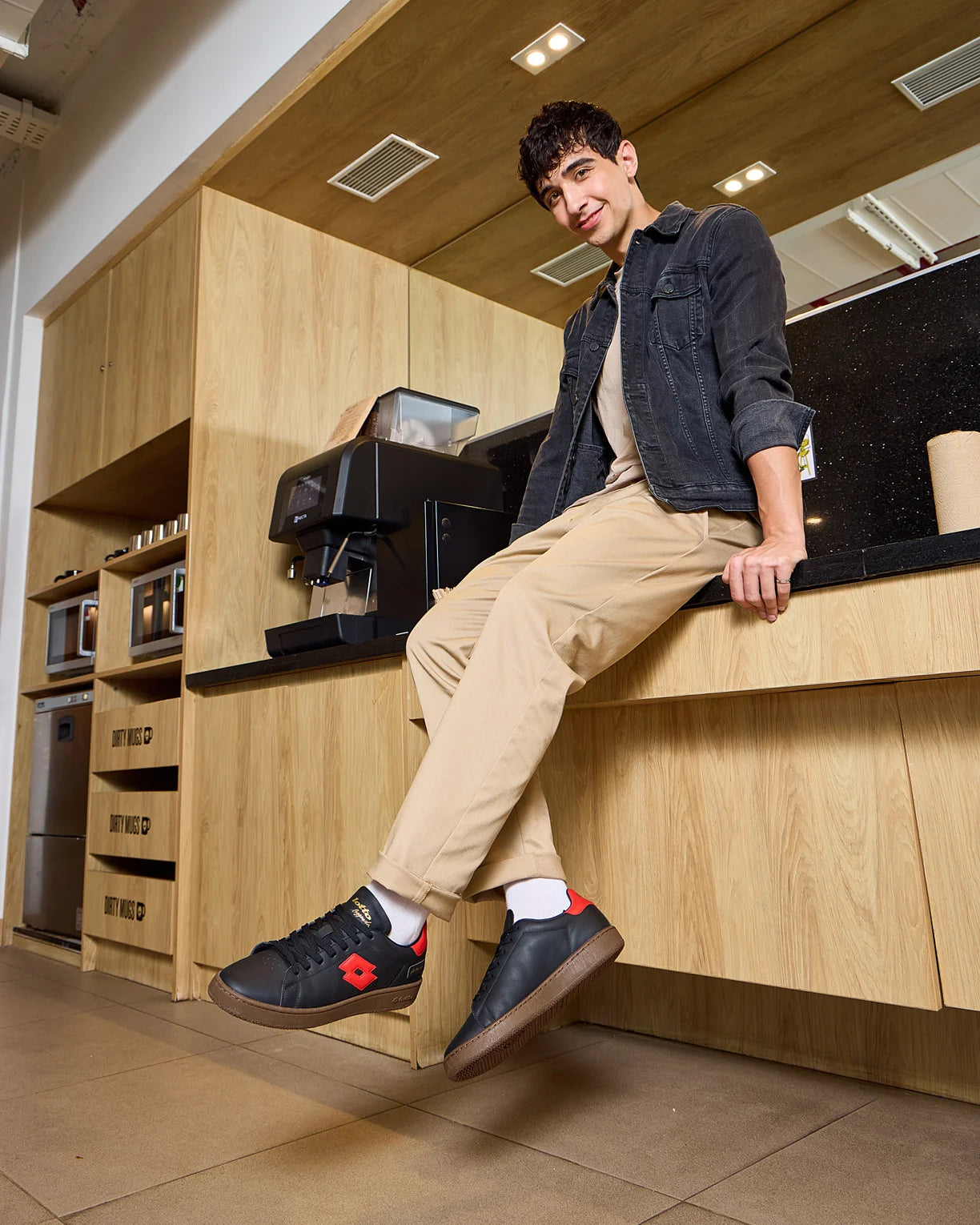 Autograph OG - Pure Black-Fiery Red