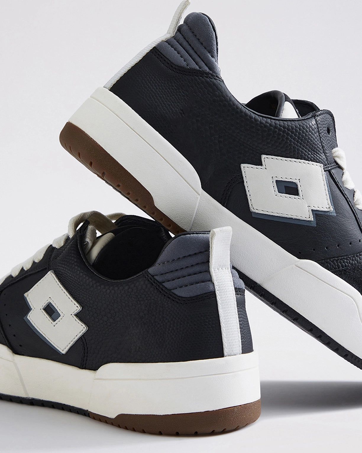 Hoop Star OG - Black Beauty-Castle Rock