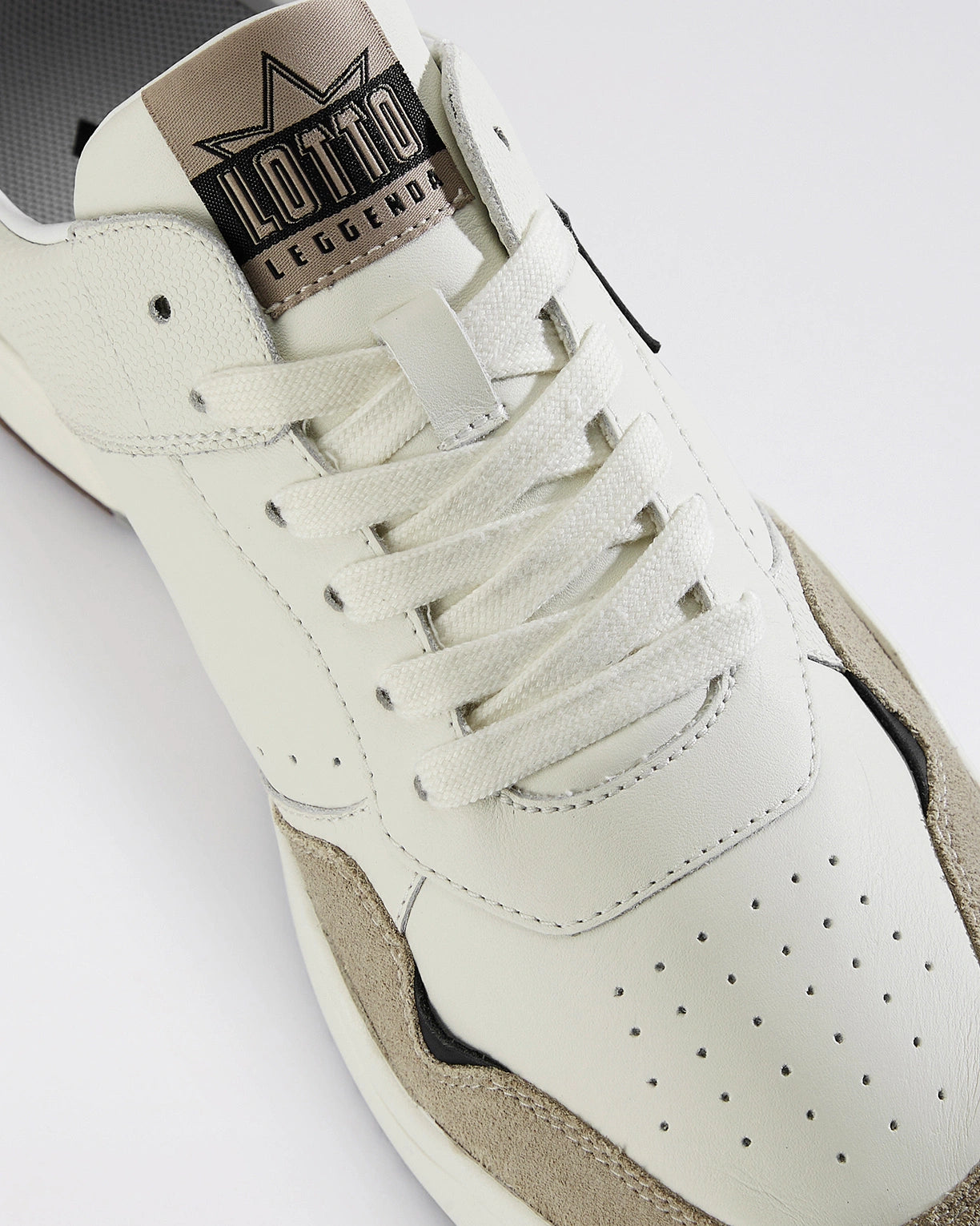 Hoop Star OG - Star White-Black Beauty-Fossil