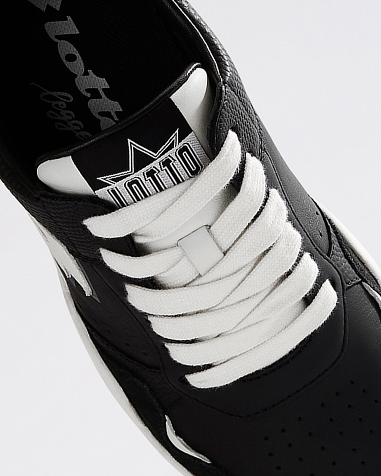 Hoop Star OG - Black Beauty-Castle Rock