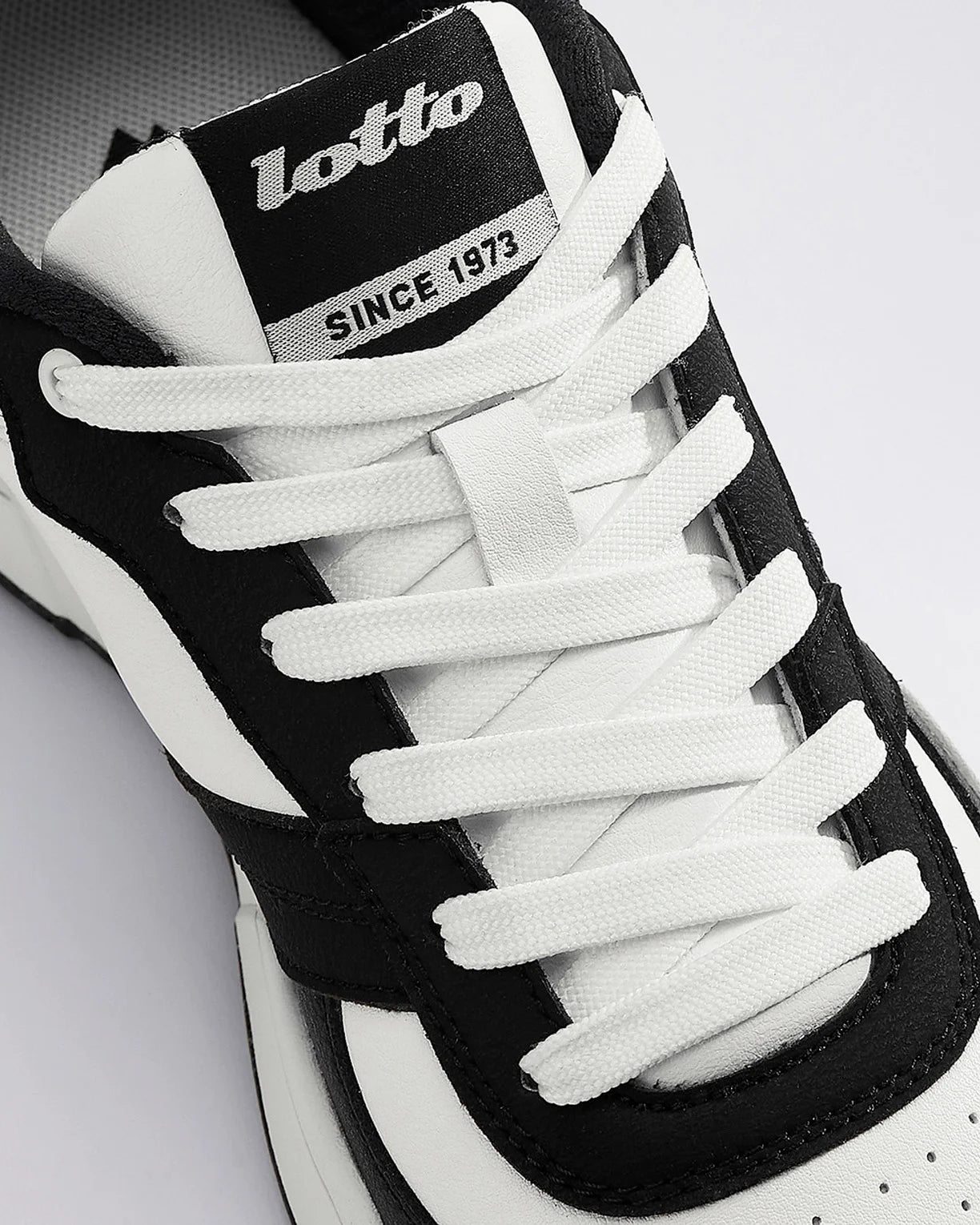 Hoop Star Citta - White-Black