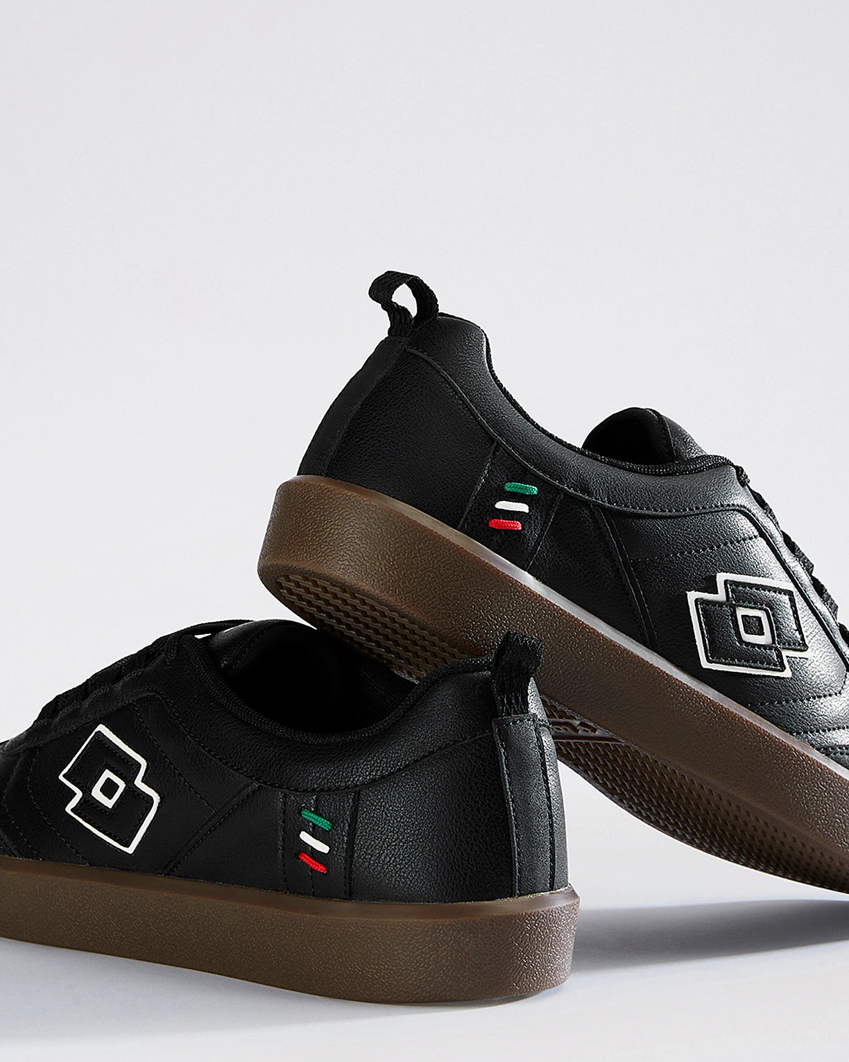 Brasil Select Urbano - Black Beauty-Brilliant White