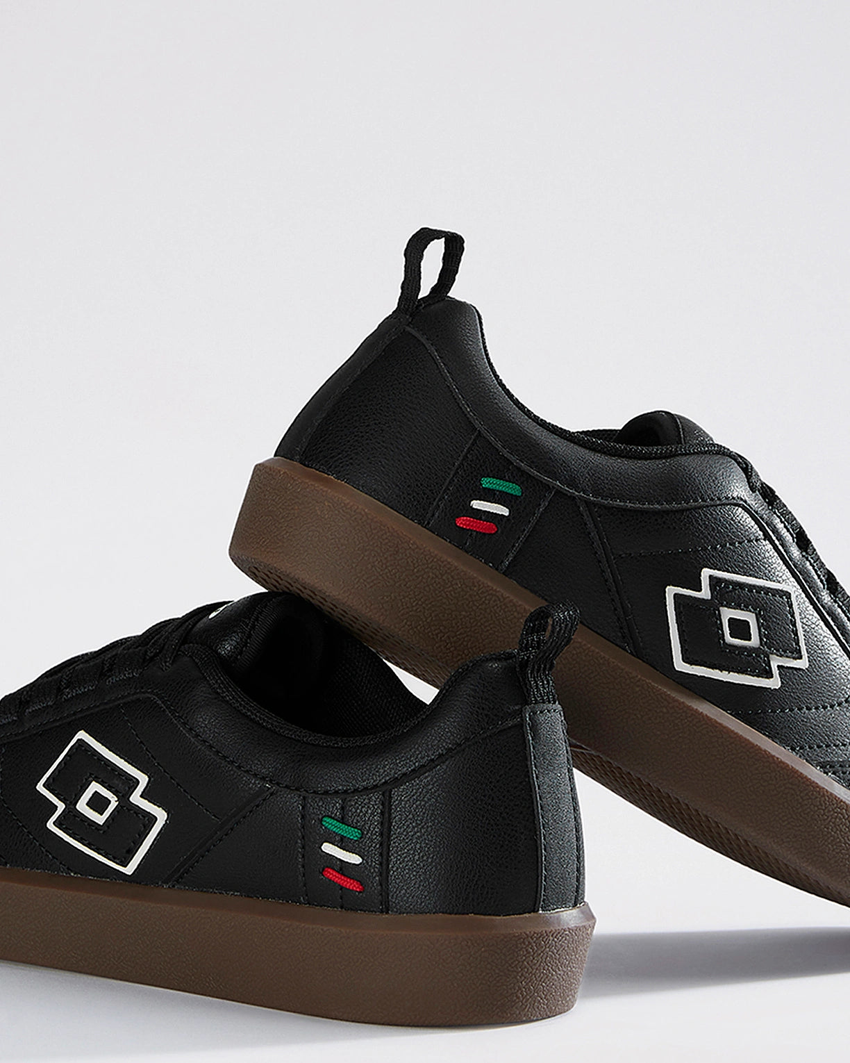 Brasil Select Urbano - Black Beauty-Brilliant White