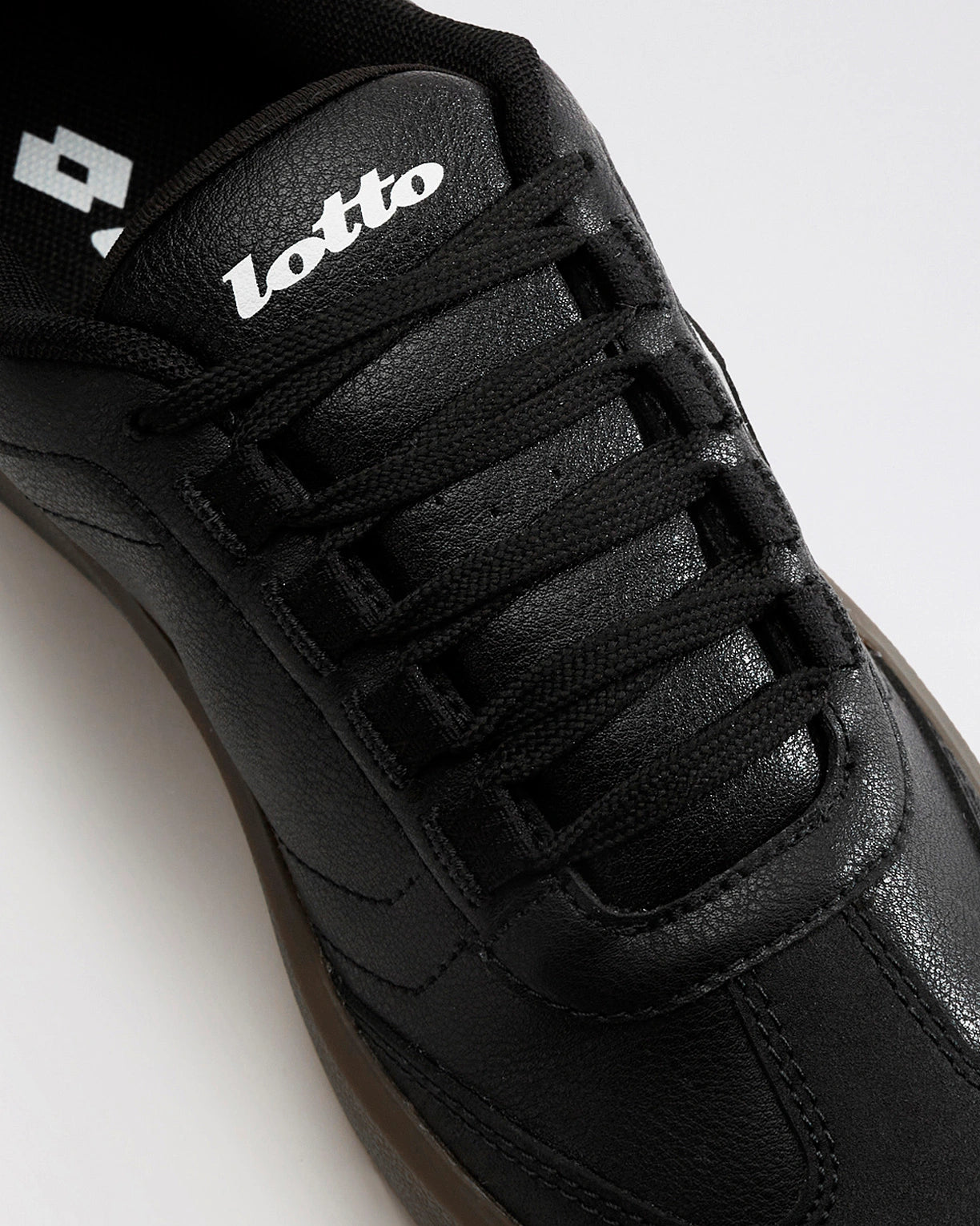 Brasil Select Urbano - Black Beauty-Brilliant White