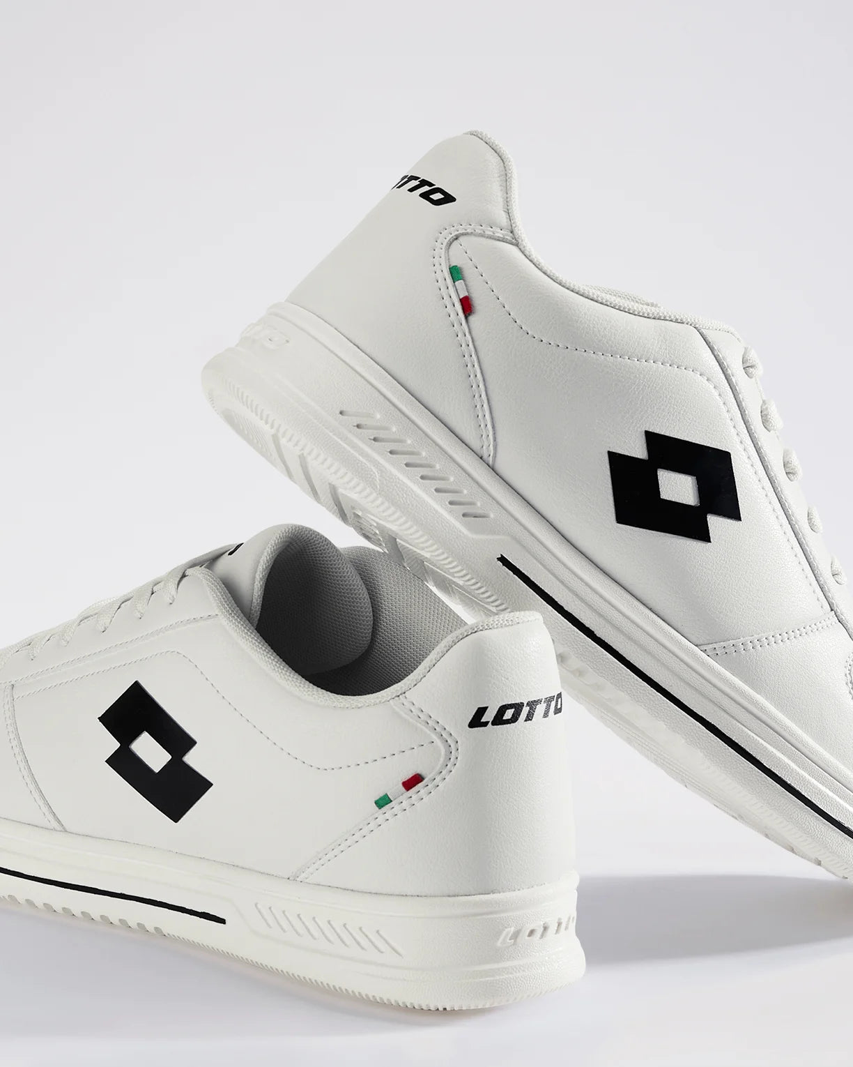 Strada - White-Black