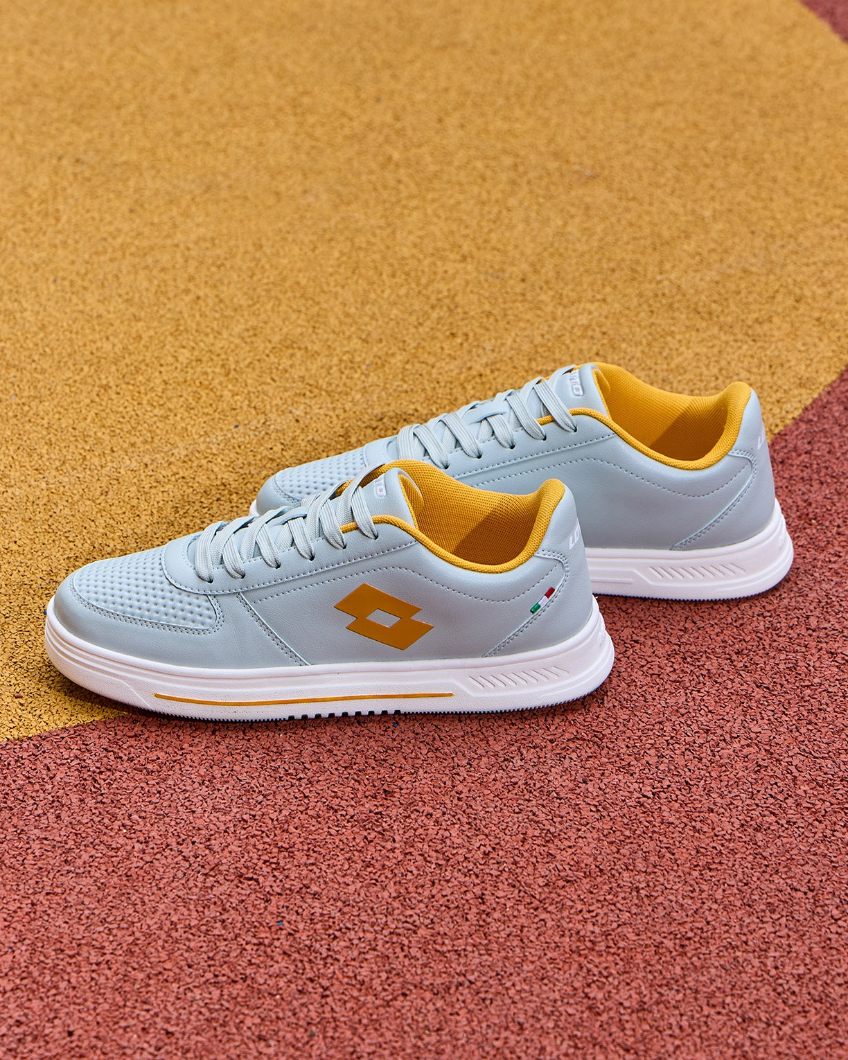 Strada - Gray-Yellow