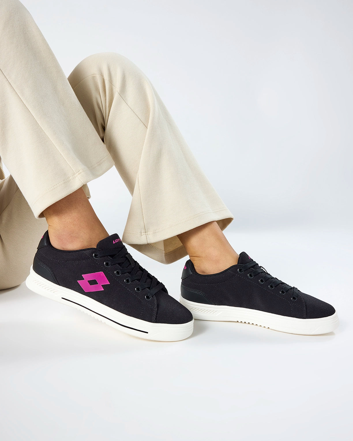 Strada Blend - Black Beauty-Fuchsia Red