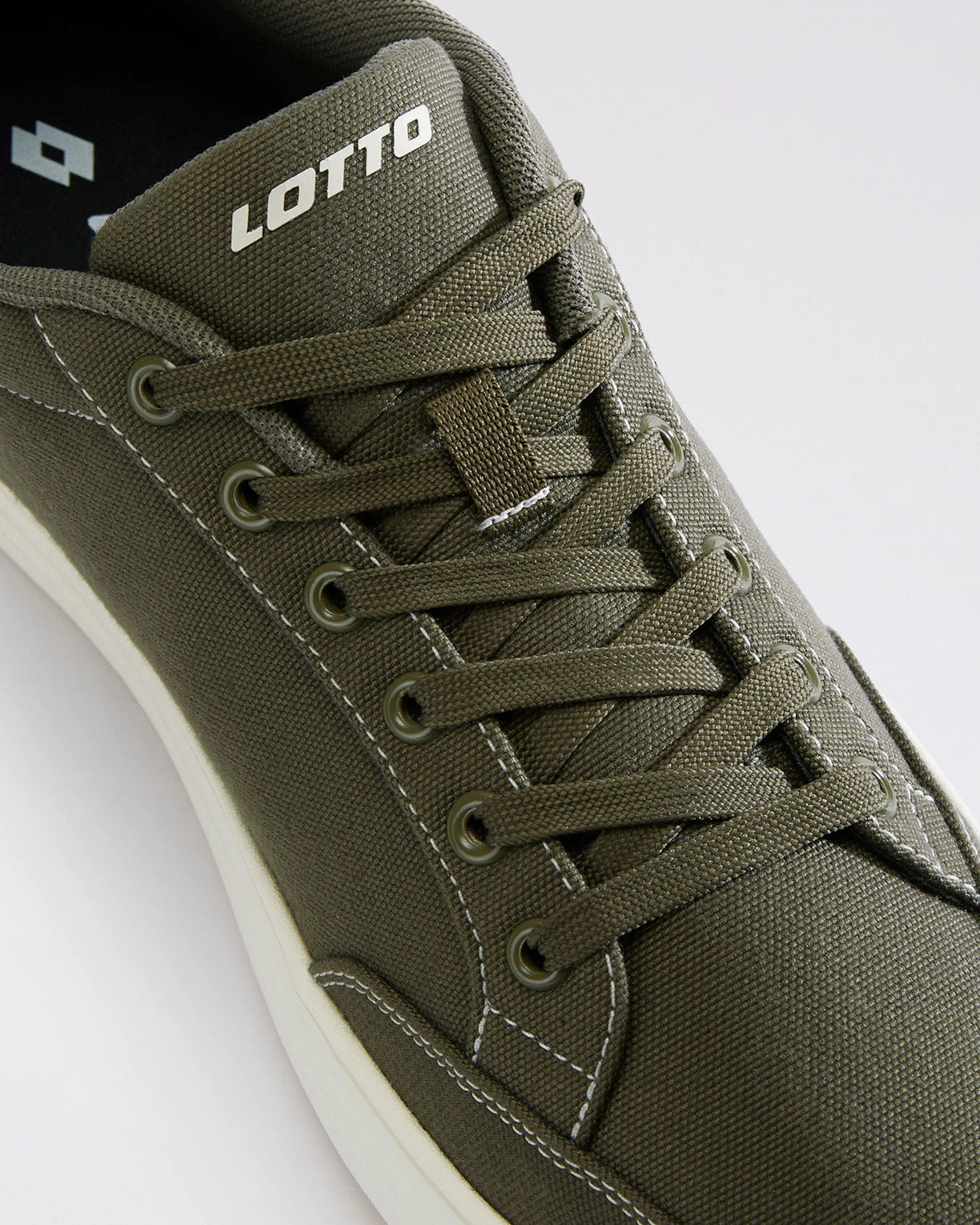 Strada Vele - Stone Grey-Gardenia