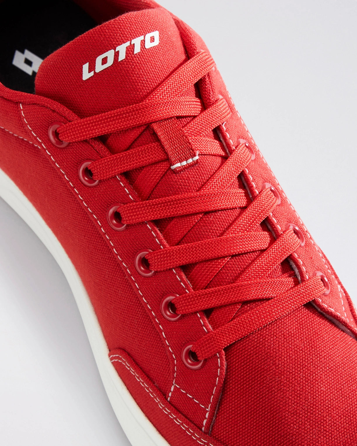 Strada Vele - Molten Lava-Star White