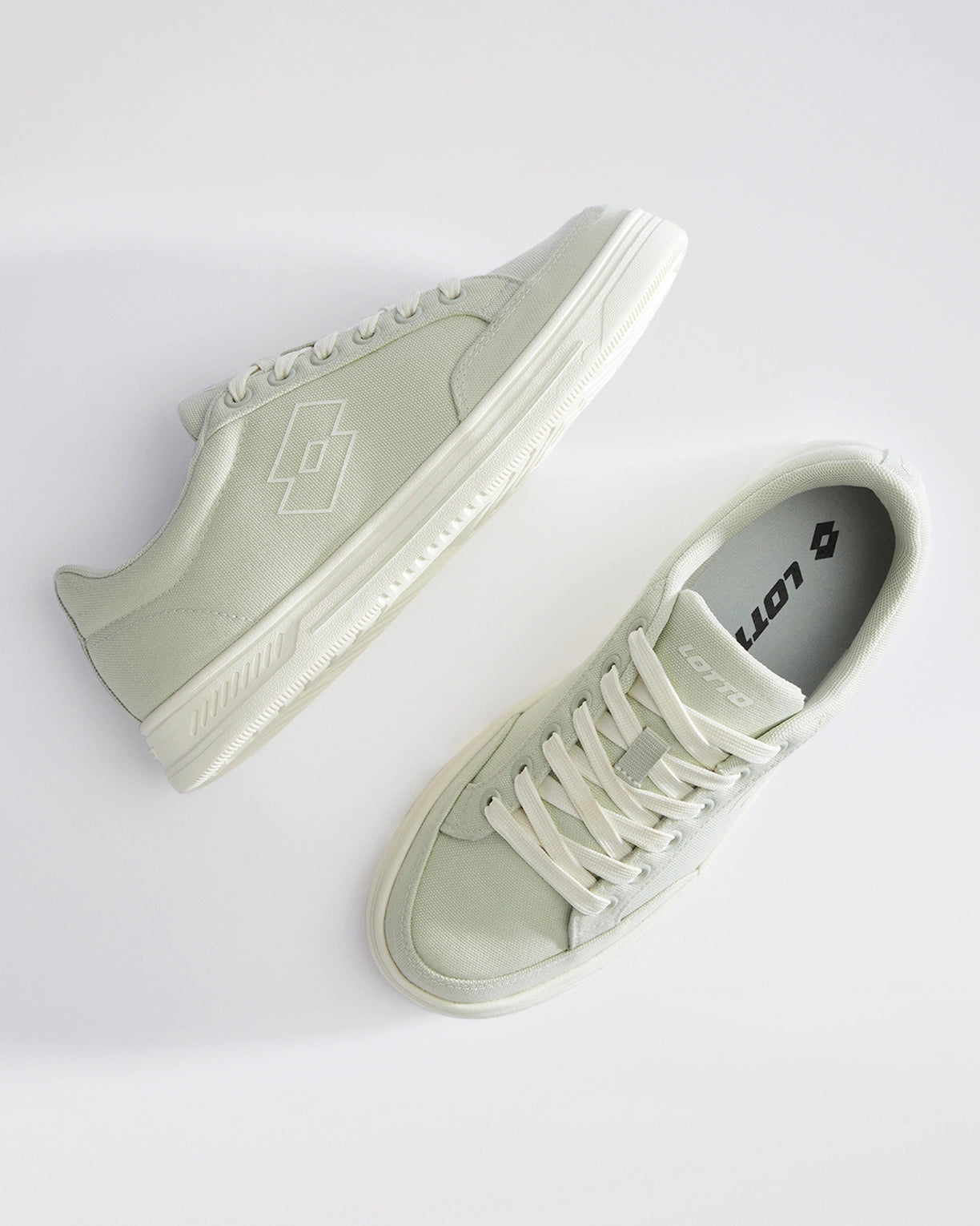 Strada Vele - Celadon Tint-Gardenia