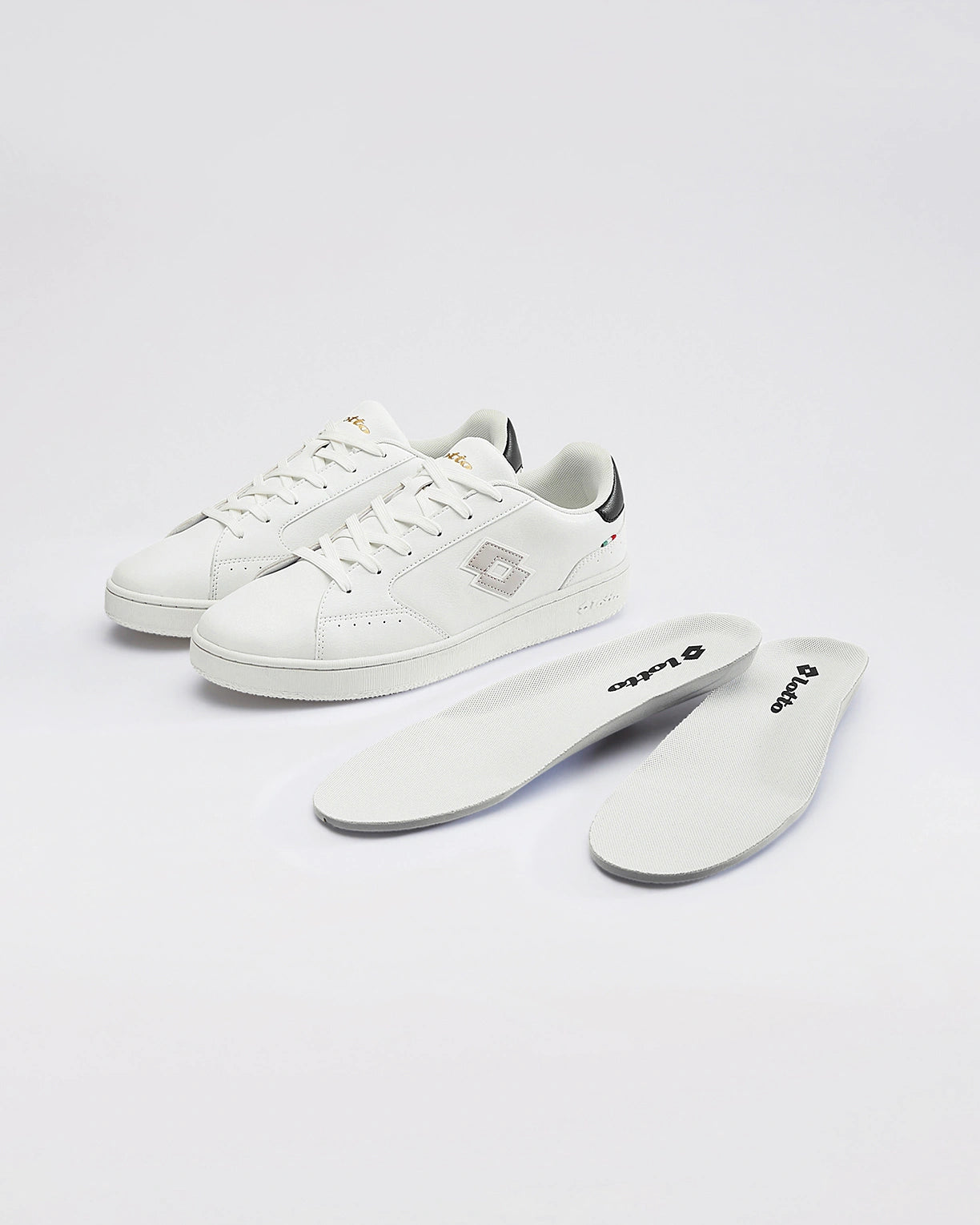 Autograph Urbano - White-Black Beauty