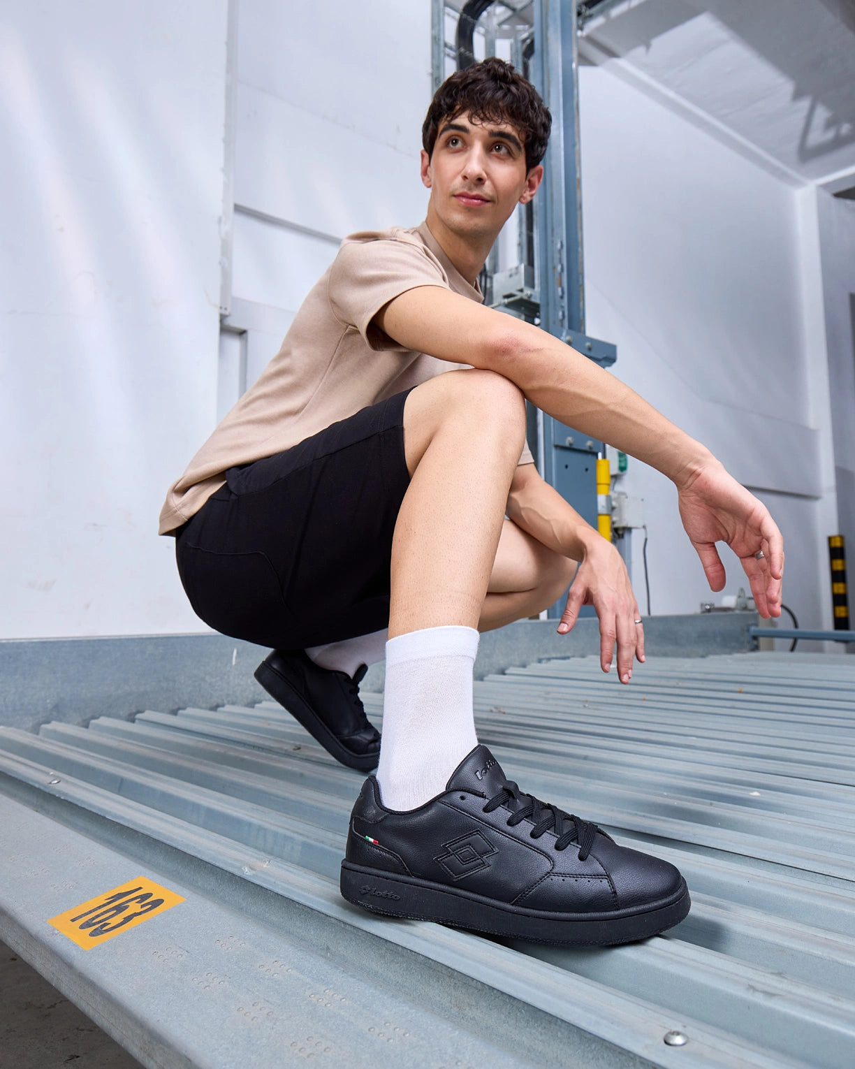 Autograph Urbano - Black Beauty-Black Beauty