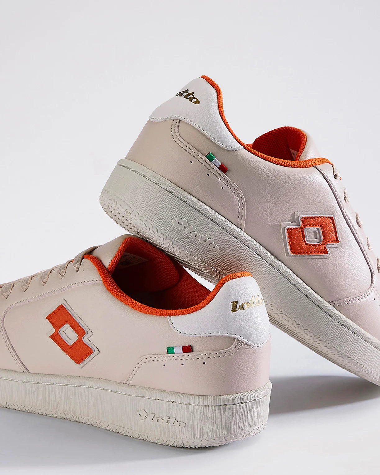 Autograph Urbano - Crystal Gray-Red Orange Metallic