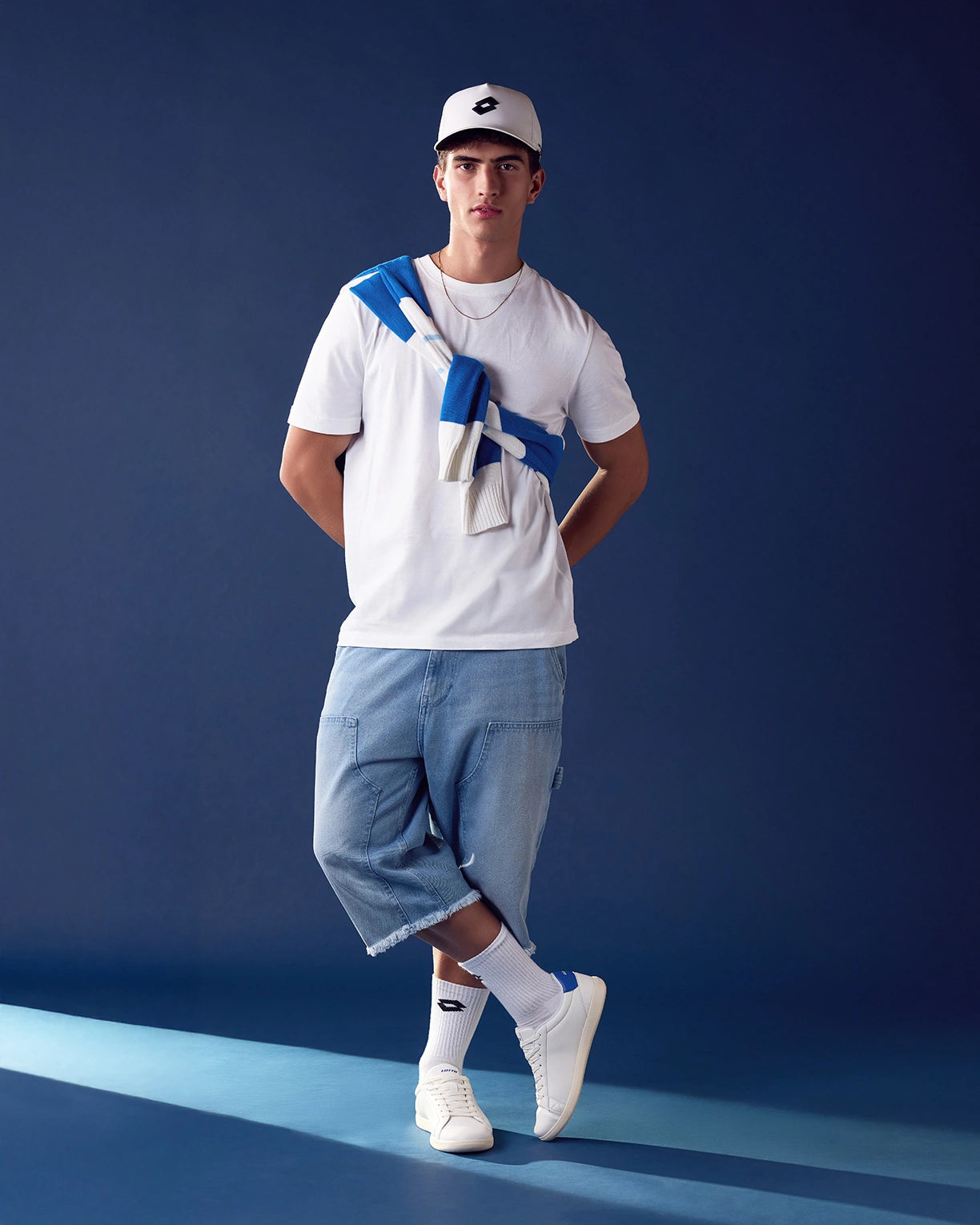 Mavin Classic - Star White-Victoria Blue-White Asparagus