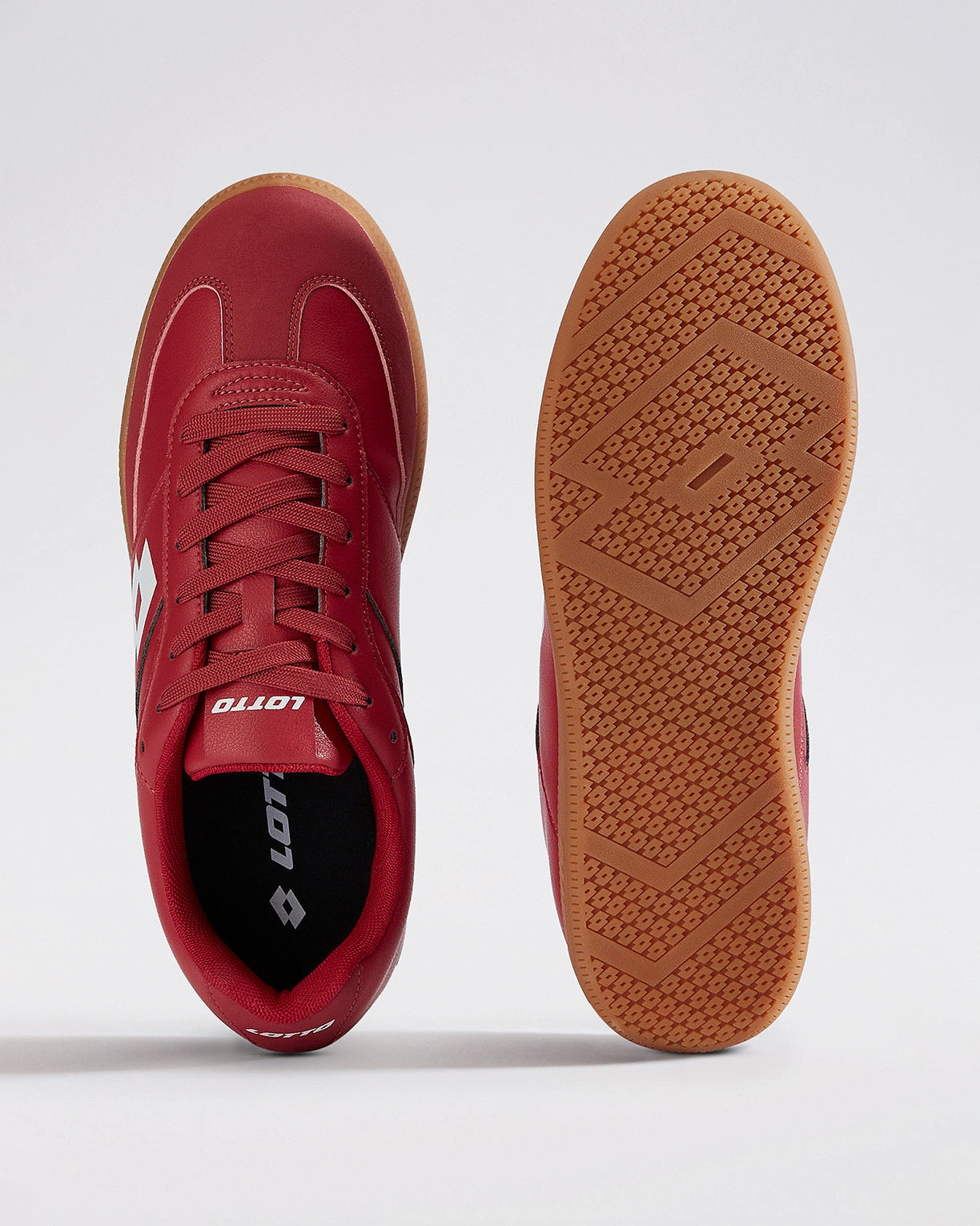 Mavin Court - Pompeian Red-Star White