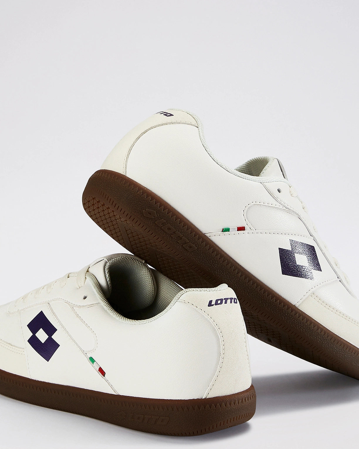 Mavin Court - Star White-Mulled Grape