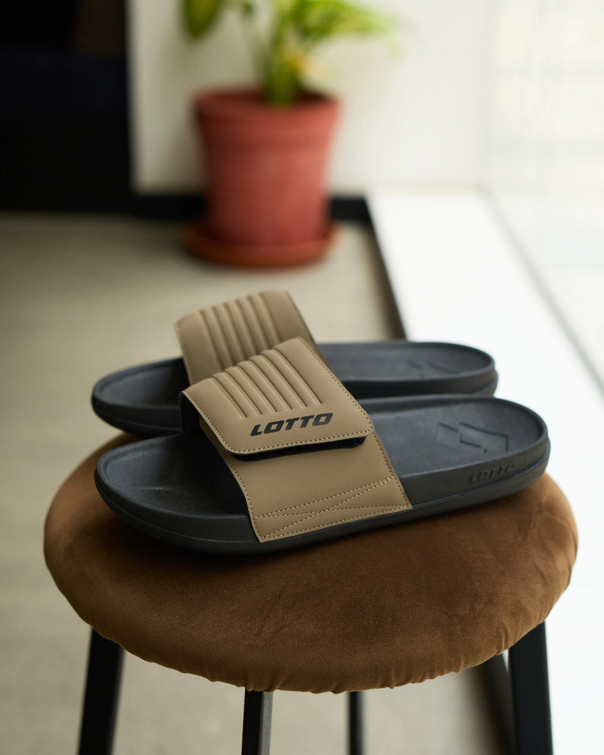 Enduro X - Black Beauty-Fossil