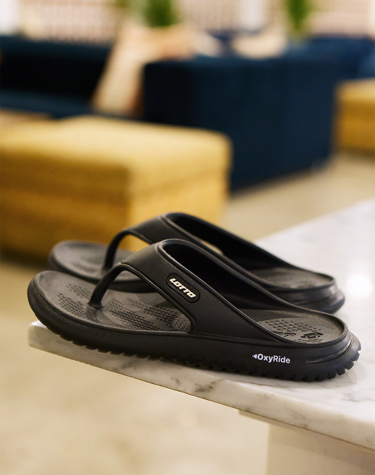 Momentum - Black Beauty-White