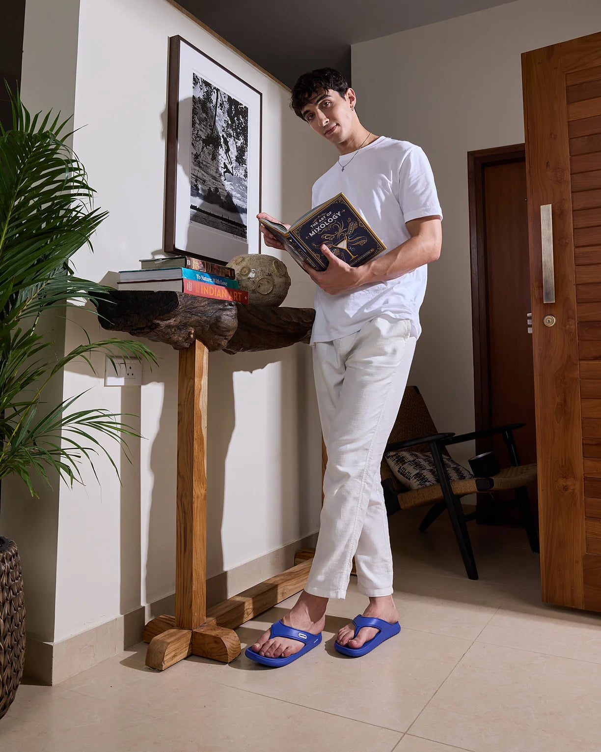 Momentum - Dazzling Blue-White