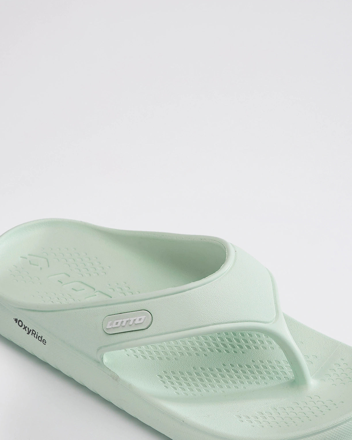 Momentum - Clearly Aqua-White