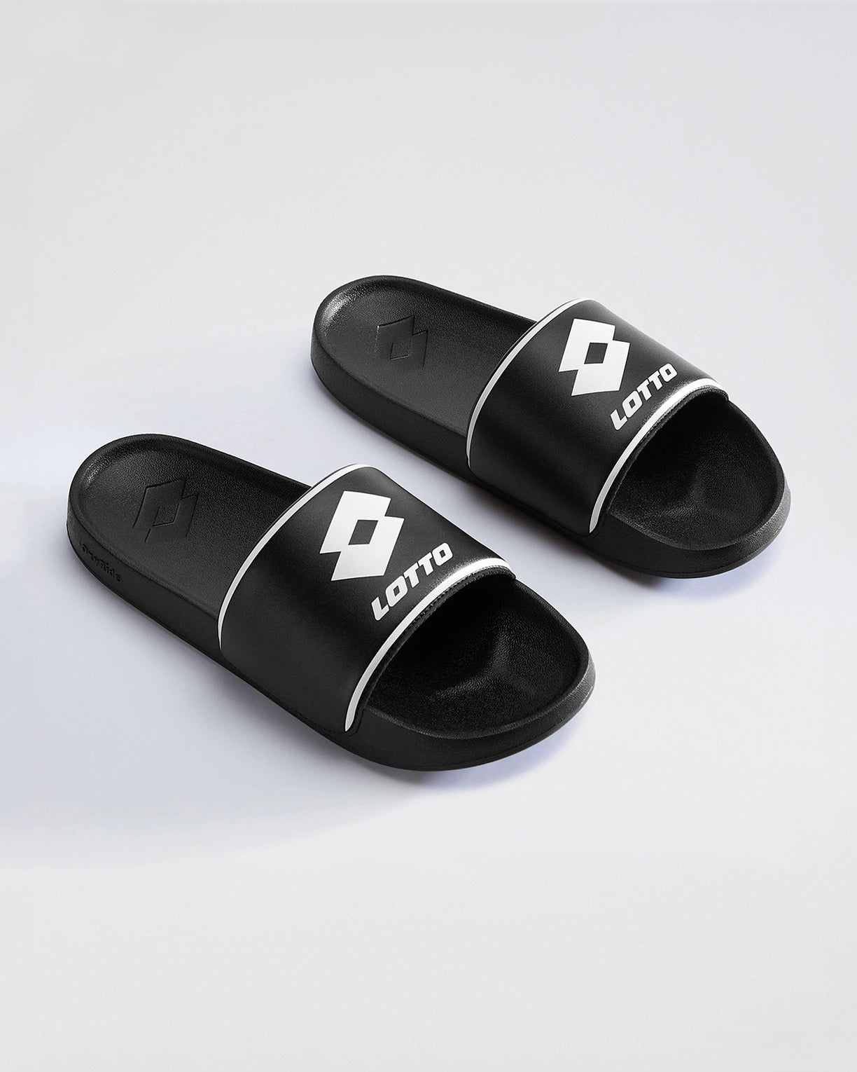 Midway  - Black Beauty-Star White