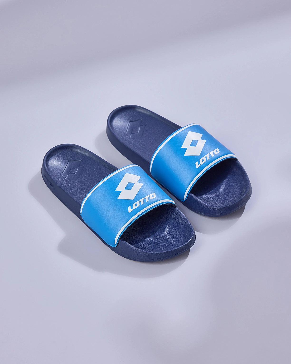 Midway  - Black Iris-Blithe