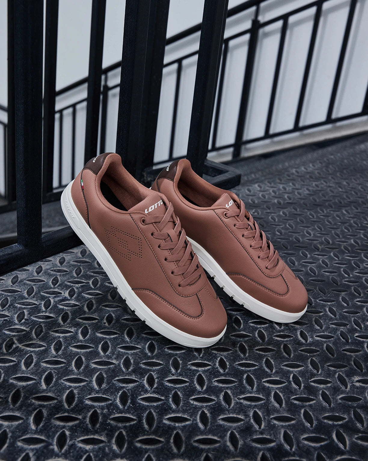 Impulso Citta - Mocha Mousse-Slate Black-Gardenia