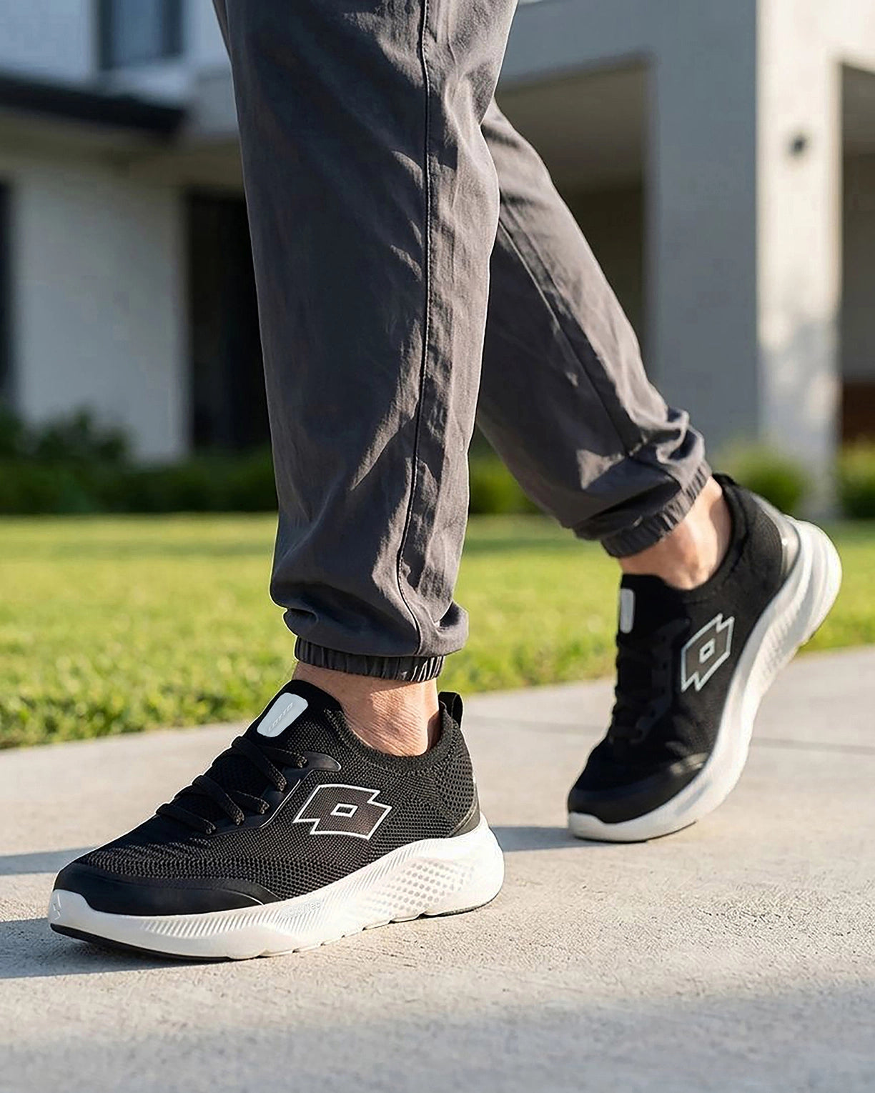 Men Lotto Oxyrun Slip-On - Black Beauty Walking Shoes4