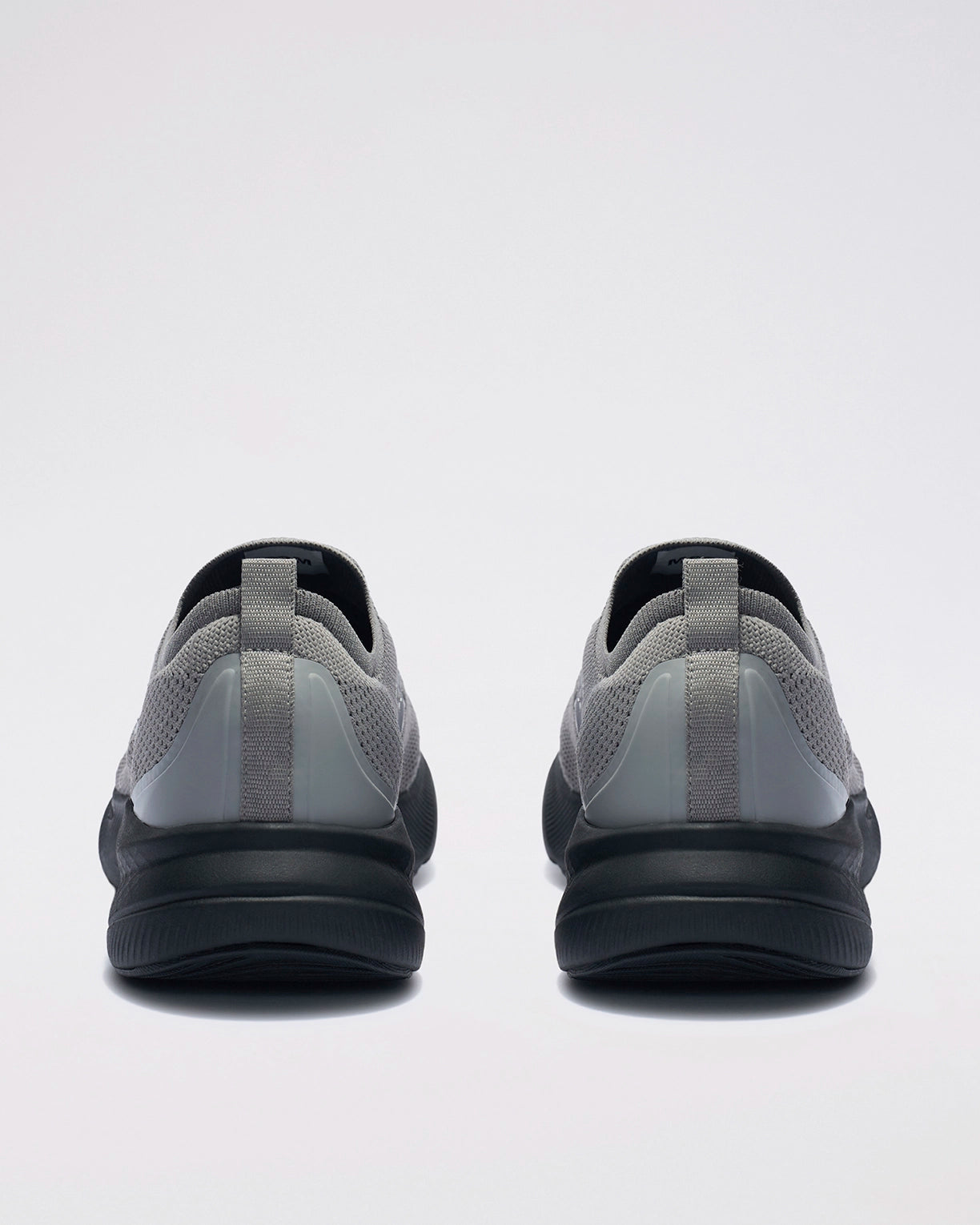 Men Lotto Oxyrun Slip On - Sharkskin-Black Beauty Walking Shoes2