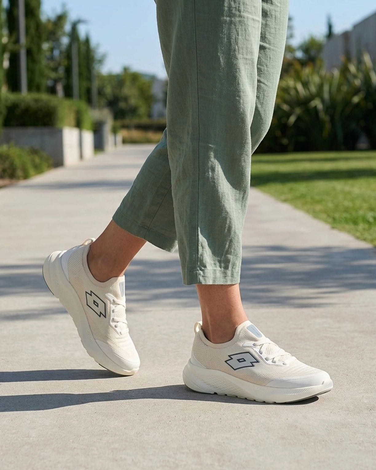 Women Lotto Oxyrun Slip On - Gardenia Walking Shoes4