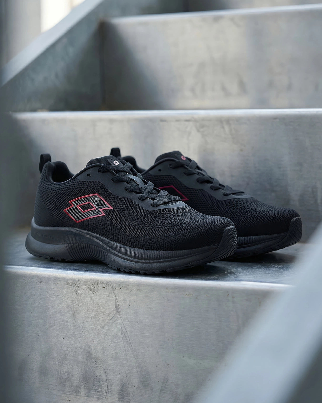 Atleta Knit - Black Beauty-Rococco Red-Star White