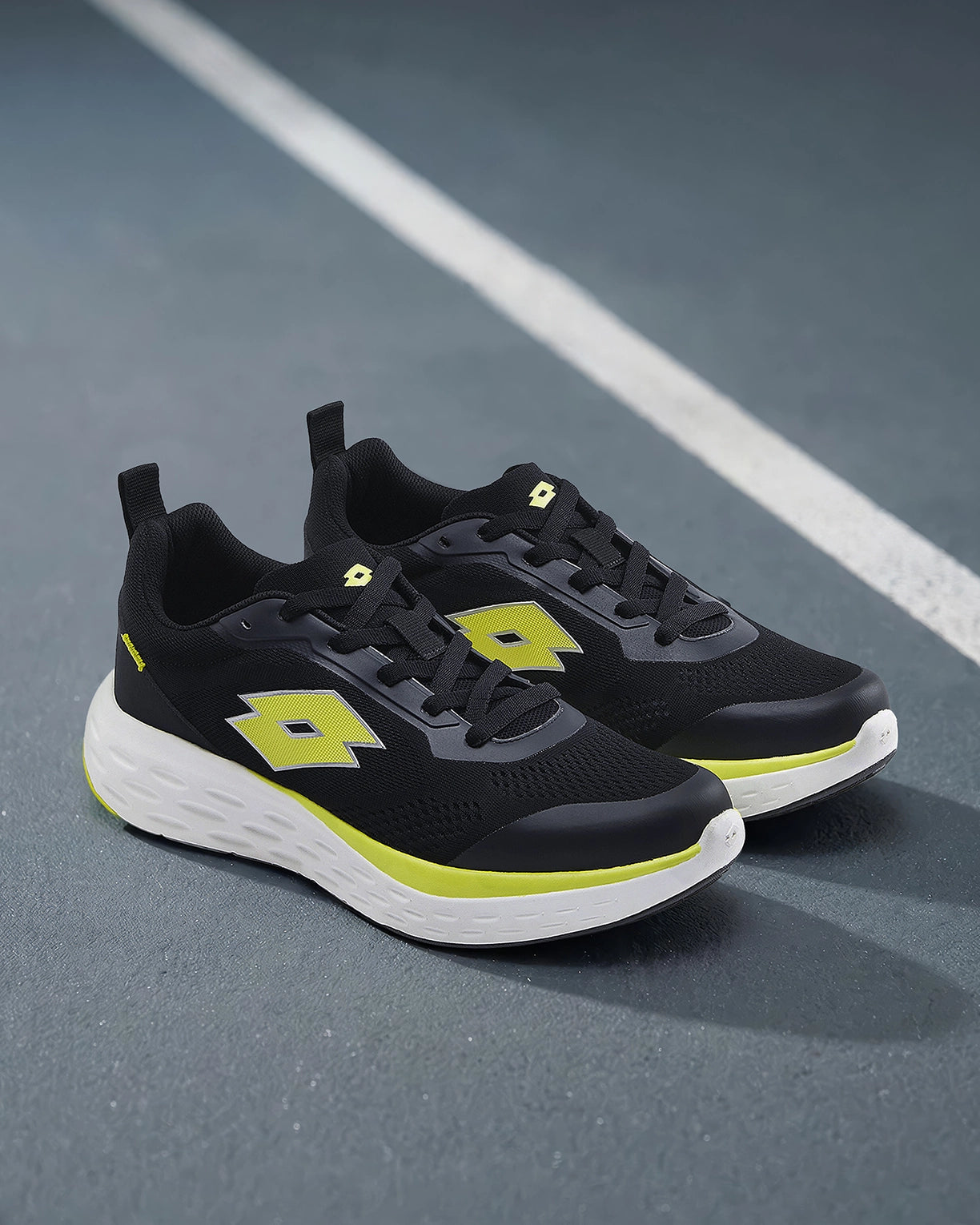 Aerostep - Black Beauty-Sulphur Spring-Star White