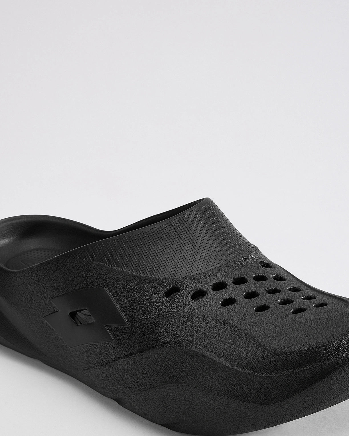 Recupero - Black Beauty