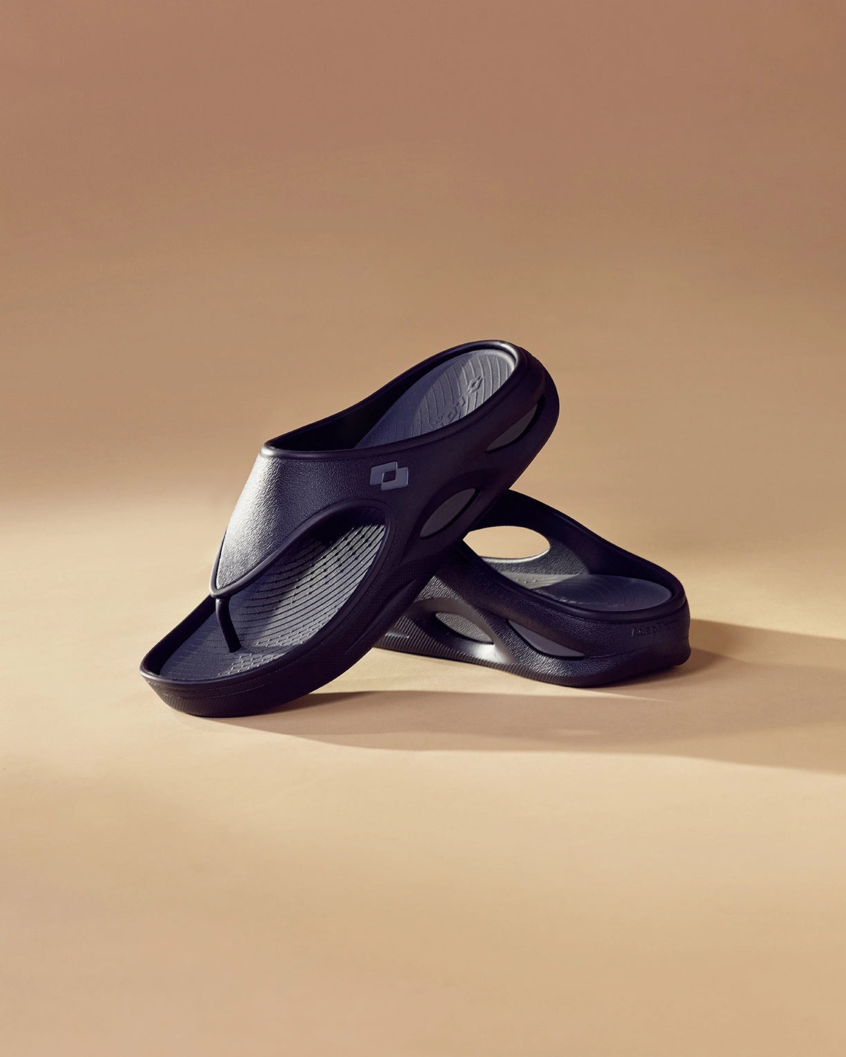 Esotica Flip - Black Beauty-Castle Rock