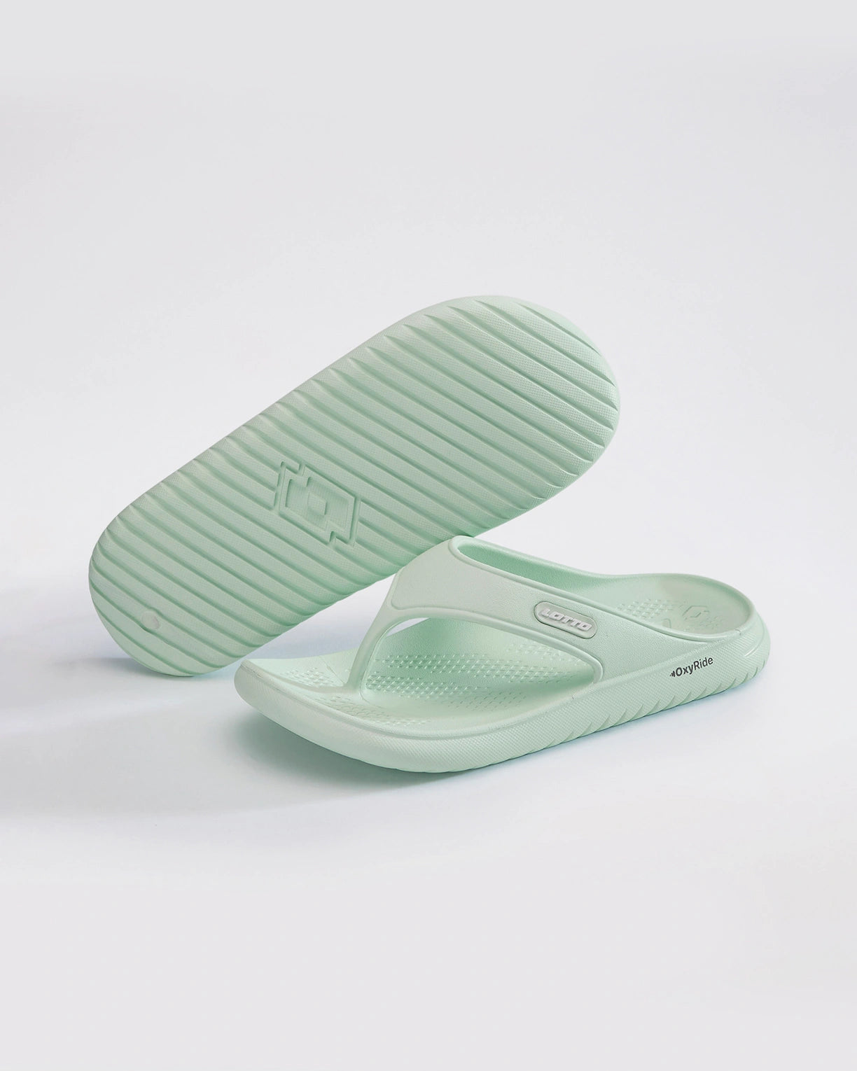 Momentum - Clearly Aqua-White