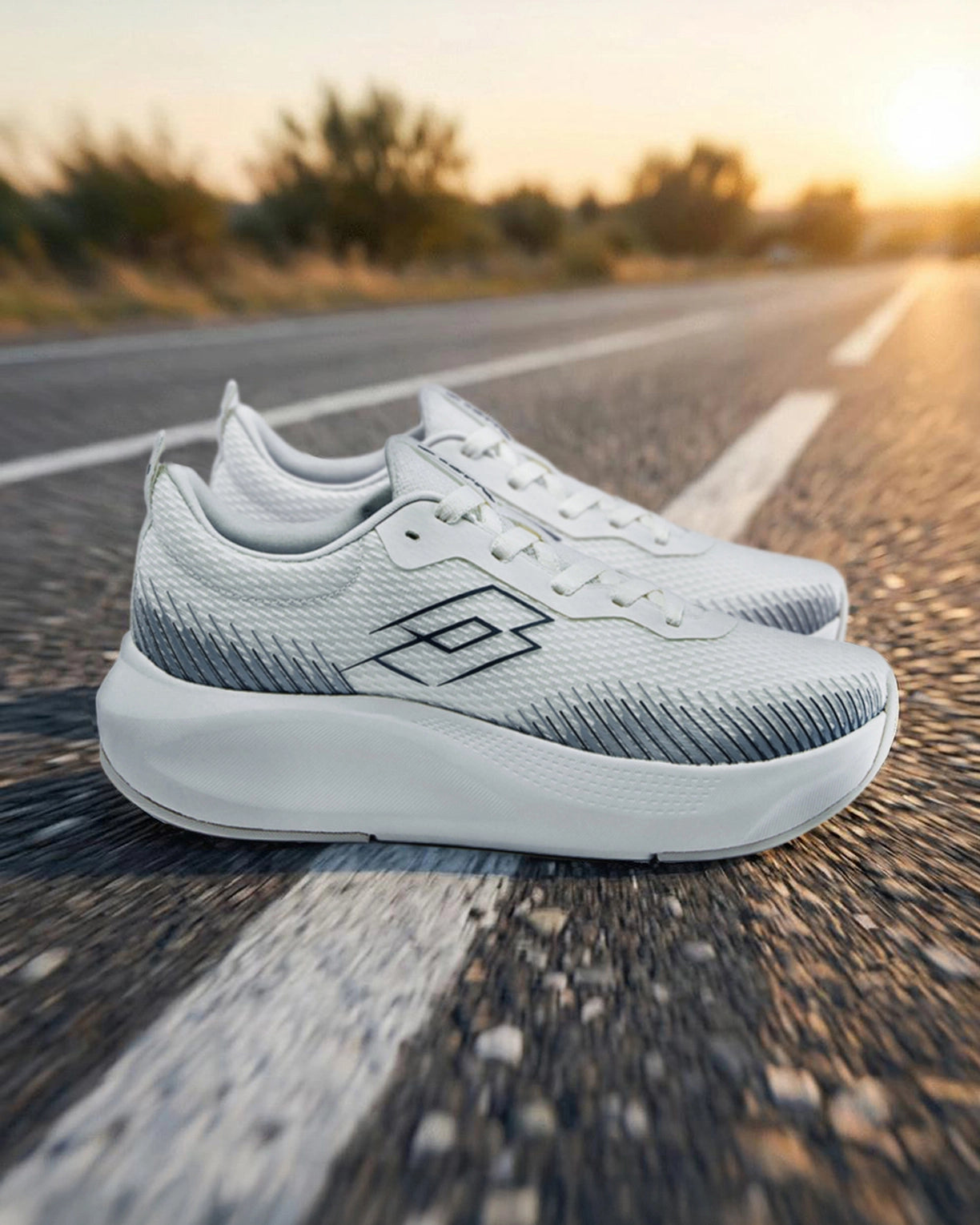 Strikerun - Star White-Frost Grey