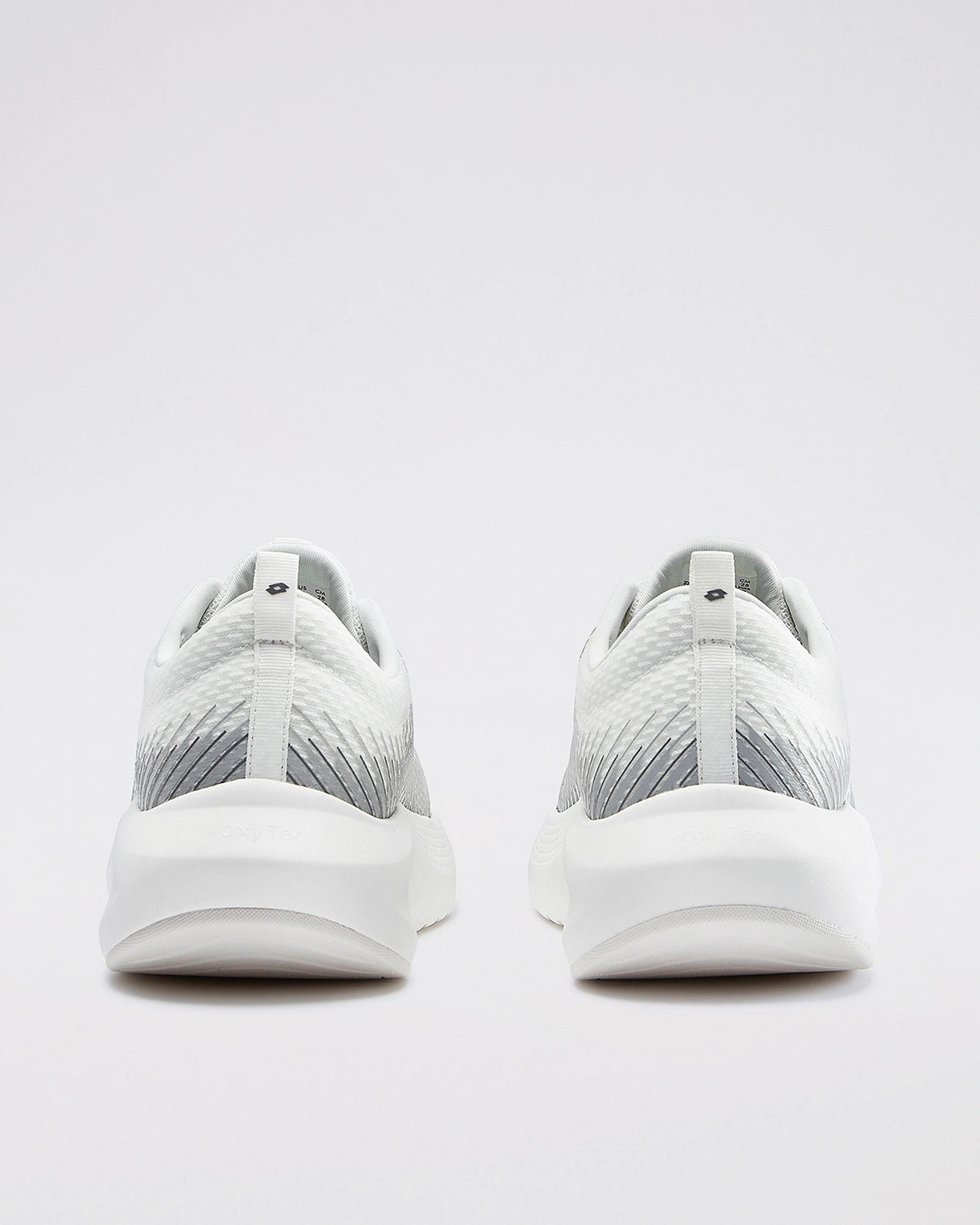 Strikerun - Star White-Frost Gray