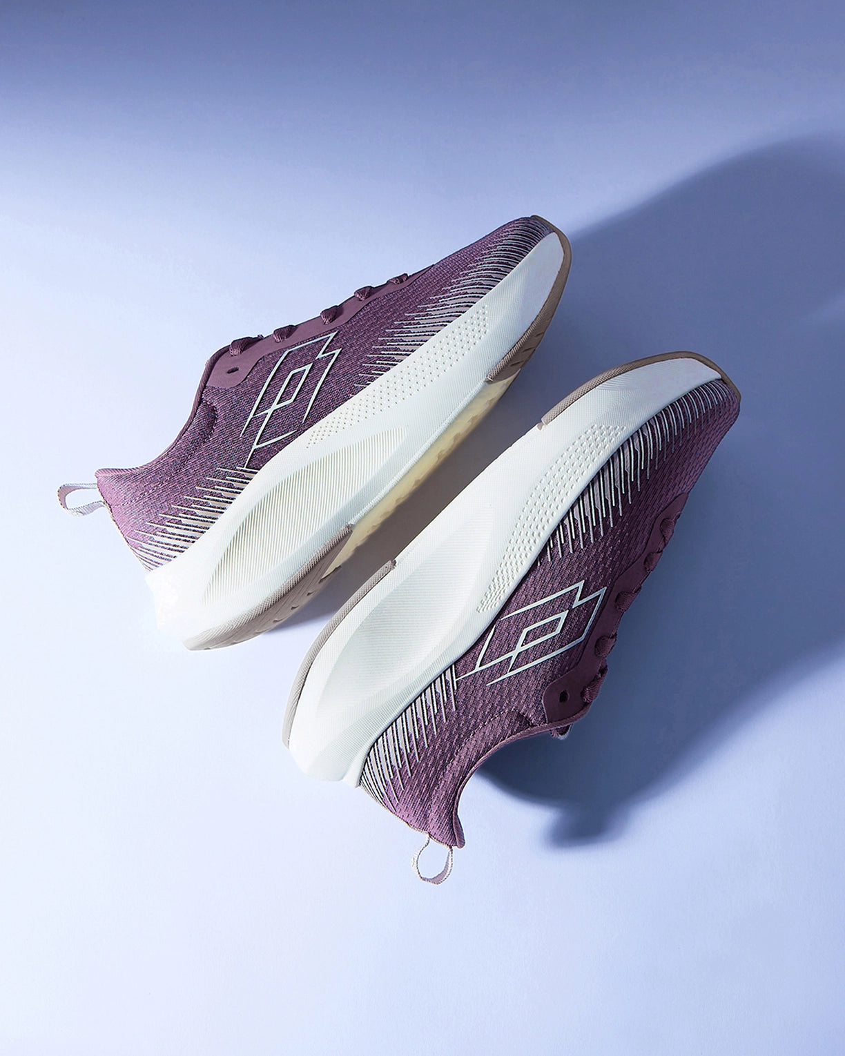 Strikerun - Flint-Gardenia