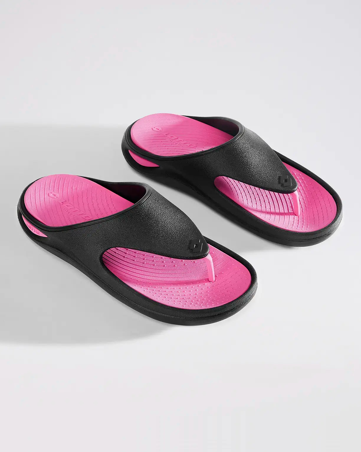 Women Lotto Esotica Flip - Black Beauty - Shocking Pink Slippers2