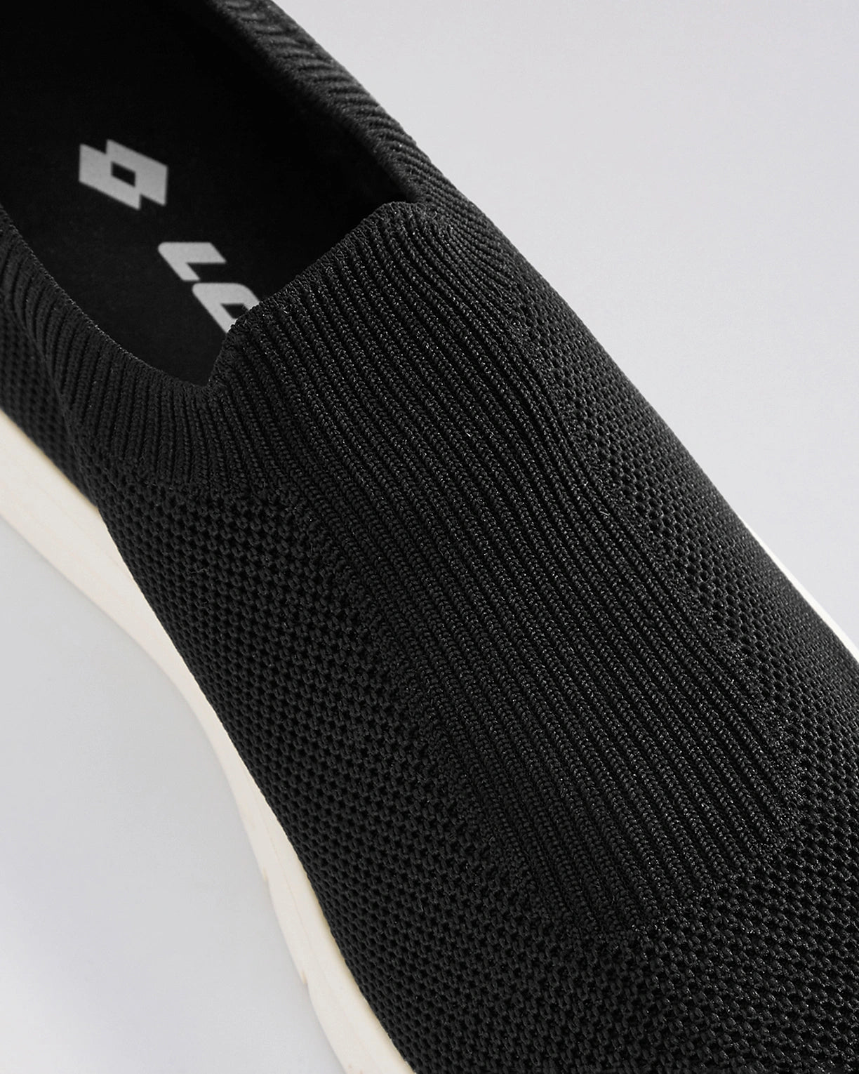 Impulso Slip-on - Black Beauty-Gardenia