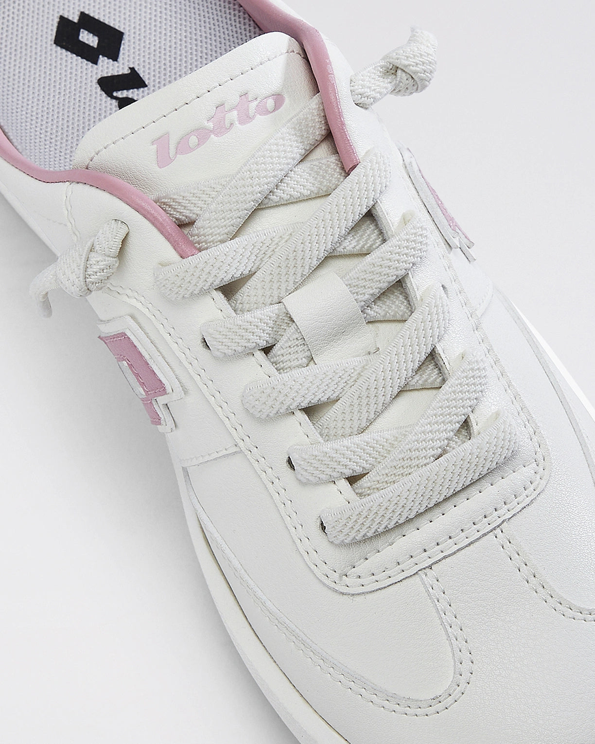 Luna - Star White-Zephyr