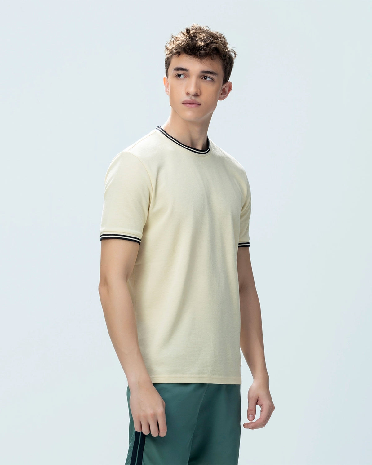 Courtline Tee - Asparagus Green