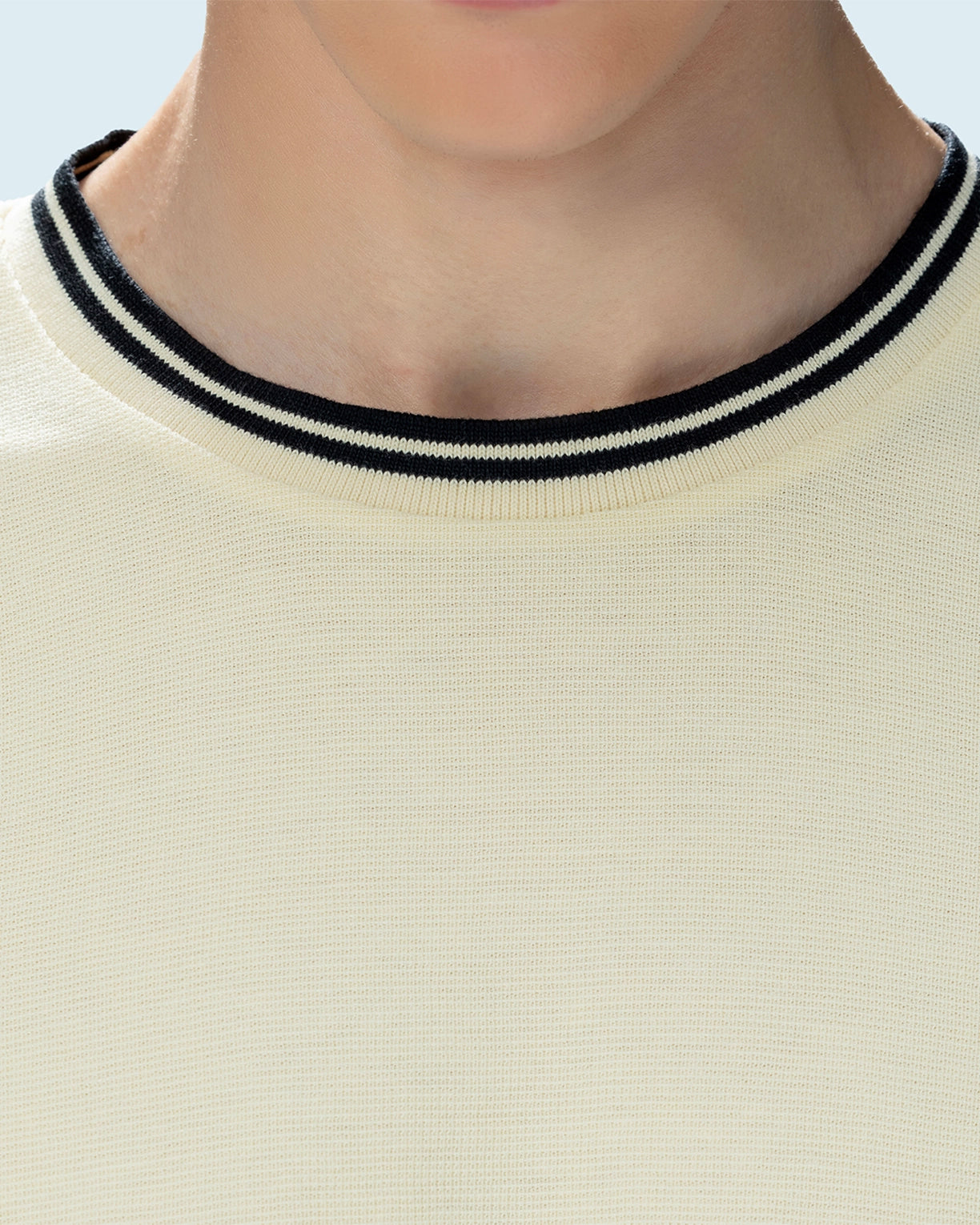 Courtline Tee - Asparagus Green