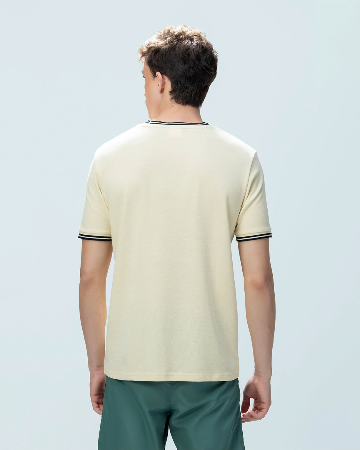 Courtline Tee - Asparagus Green