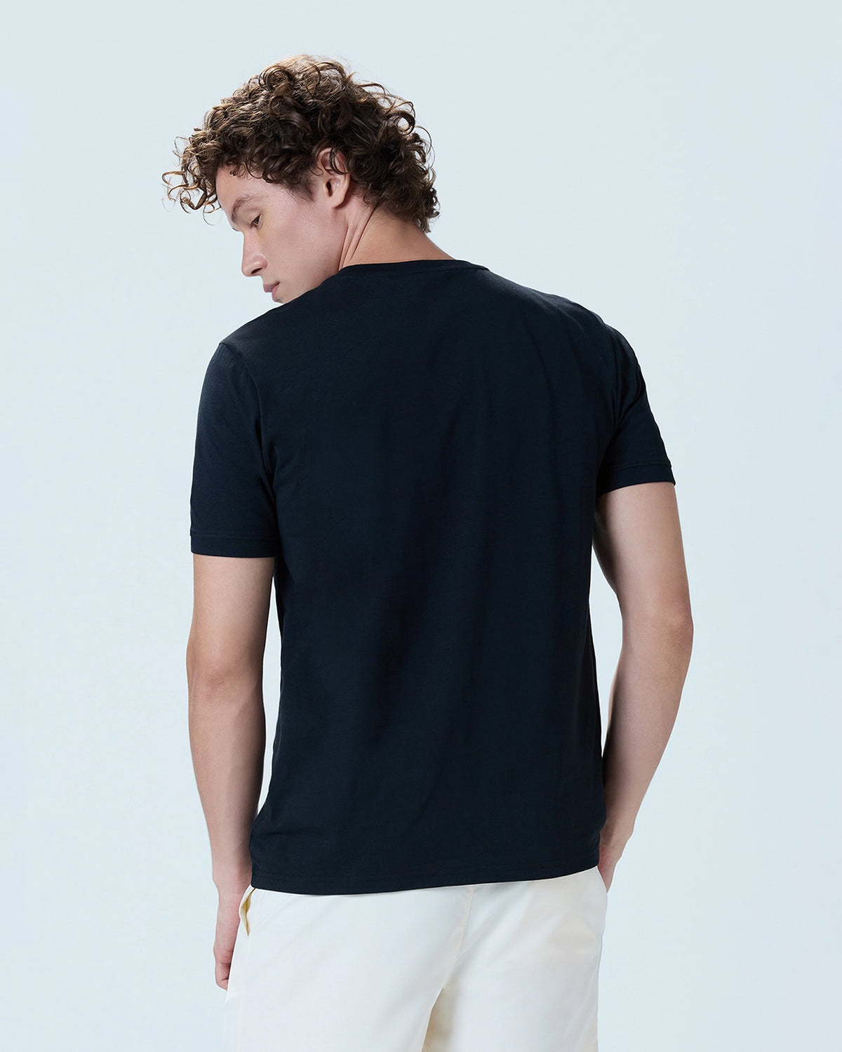 Courtline Rib Neck Tee - Black