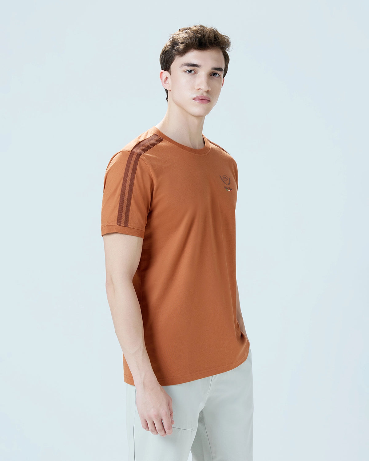 Courtline Rib Neck Tee - Brown