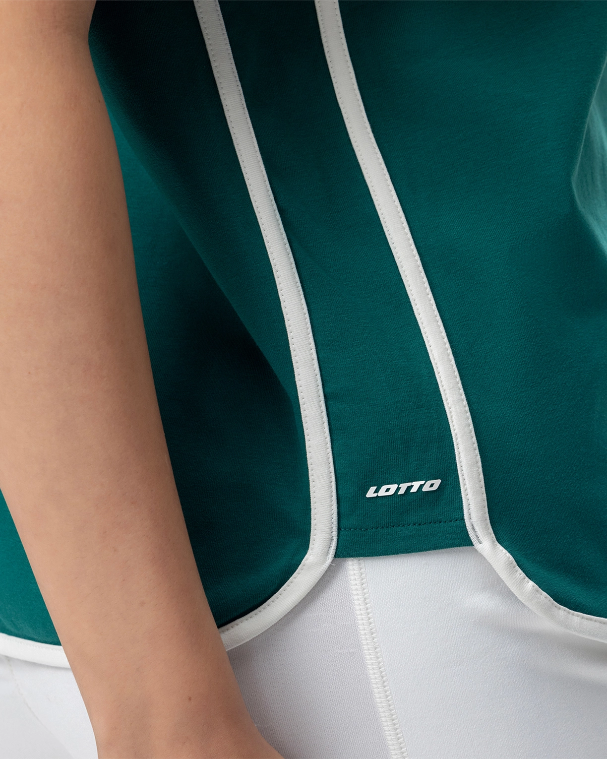 Courtline Colour Block Tee - Evergreen