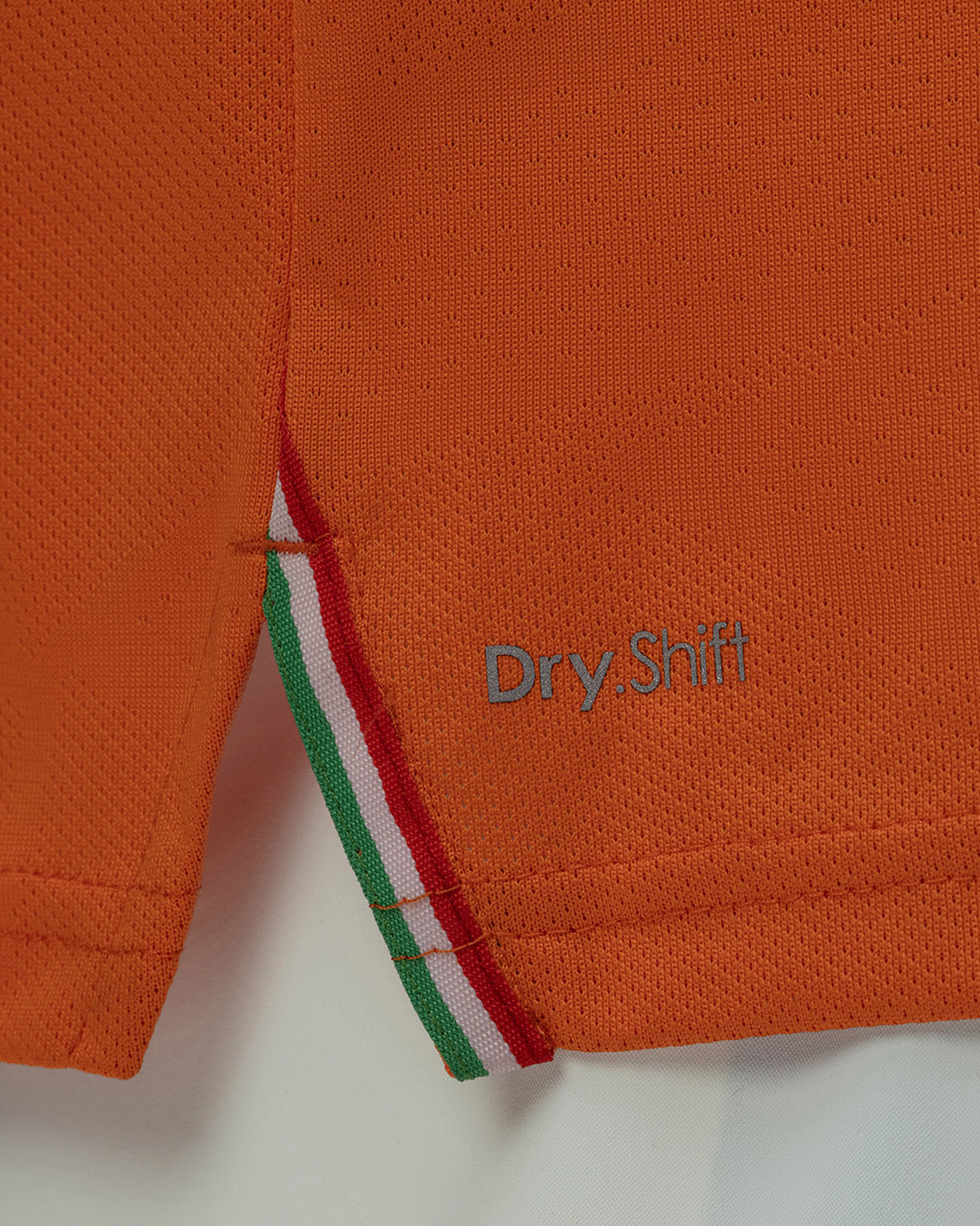 Play Training Tee - Carrot