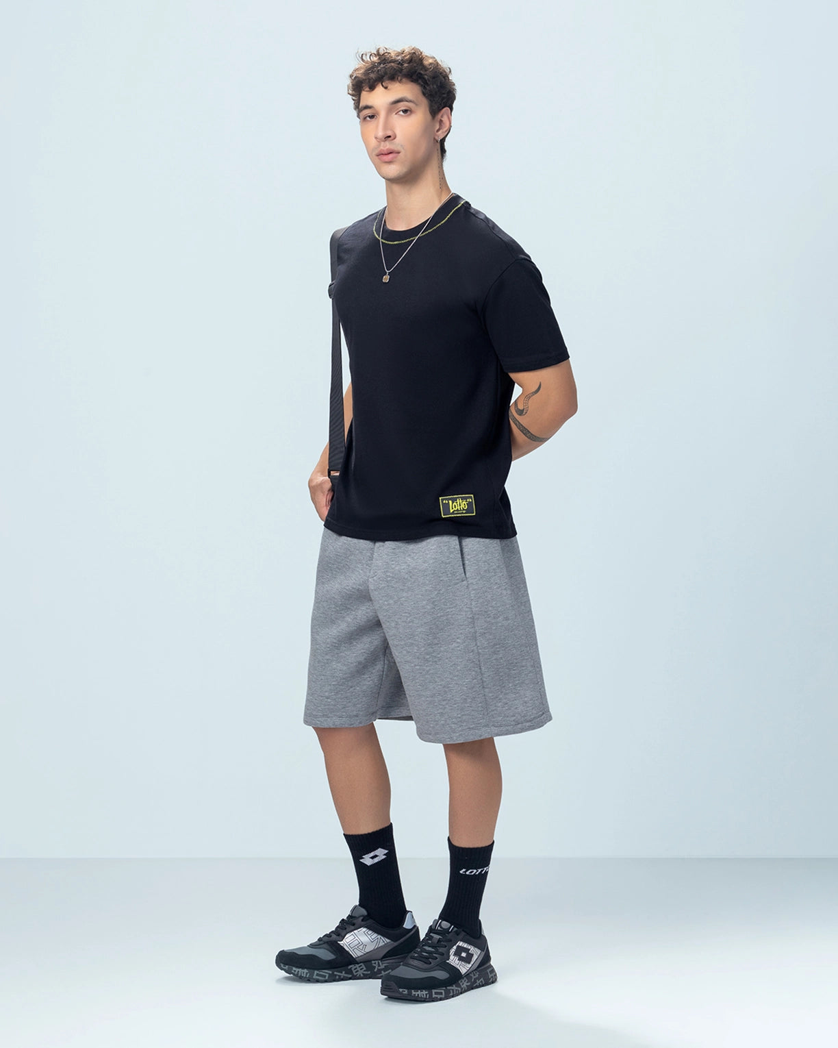 Street Play Tee - Black Beauty