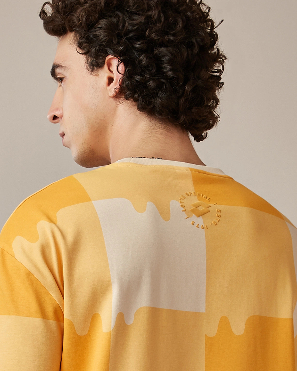 Melt Gingham Tee - Hot Sauce